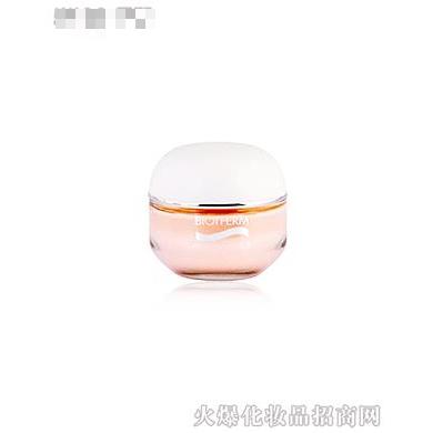 碧歐泉暖活泉潤(rùn)沁水分露