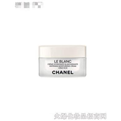 香奈兒珍珠光采美白乳霜（輕盈質(zhì)地）