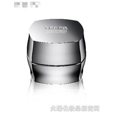 悠萊純白之光潤肌養(yǎng)顏霜