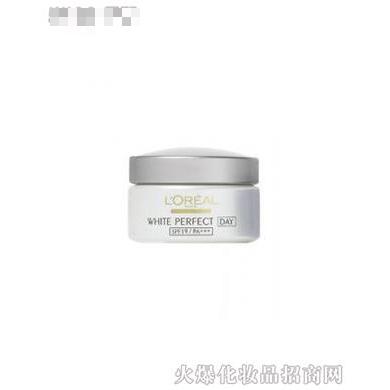 巴黎歐萊雅雪顏深入美白潤膚霜SPF15