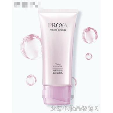 珀萊雅靚白芯肌晶采潔面乳