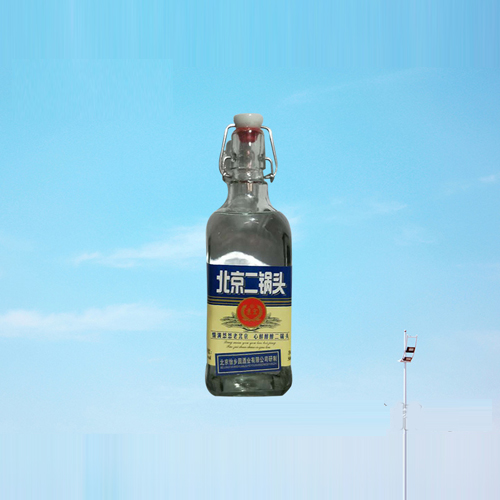 方瓶北京二鍋頭藍(lán)標(biāo)42%vol 500ml清香型白酒.jpg